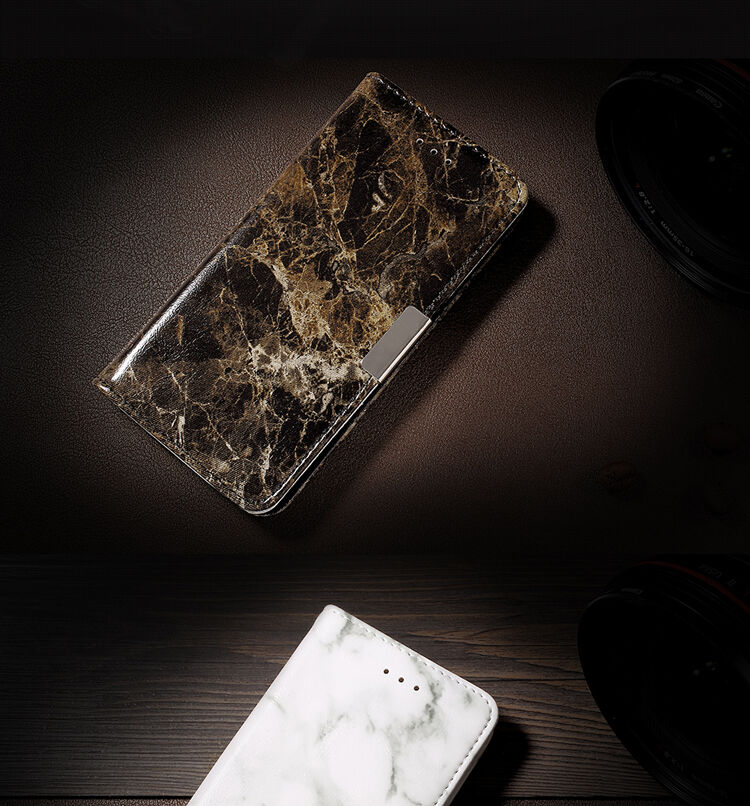 Flipové puzdro so vzorom mramoru pre iPhone 7 / 8 – čierne
