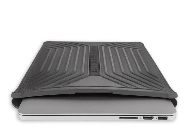 Voyage odolné obálka pre MacBook 13