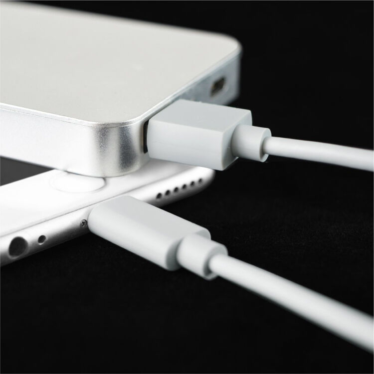 OPSO Synchronizačný a nabíjací MFi certifikovaný lightning kábel pre Apple iPhone / iPad / iPod - biely - 2m