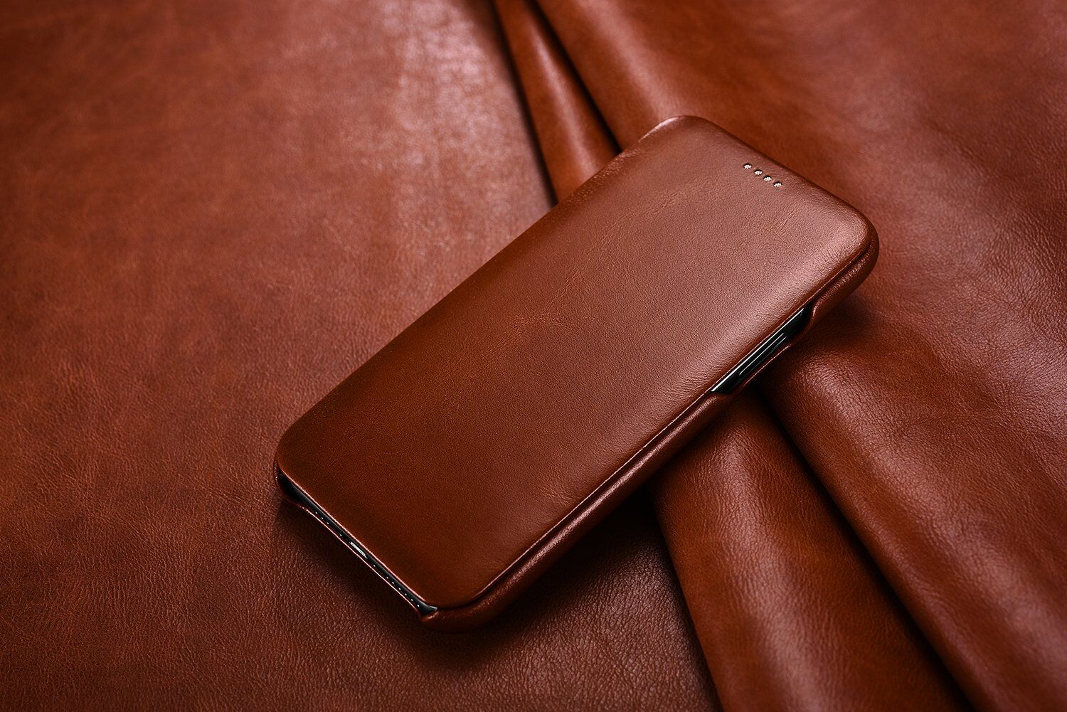 Icarer kožené flipové puzdro pre iPhone 11 Pro Max - kakaovohnedé
