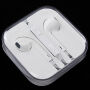 Slúchadlá s mikrofónom a ovládaním hlasitosti s konektorom 3,5 mm jack pre zariadenia Apple - biela