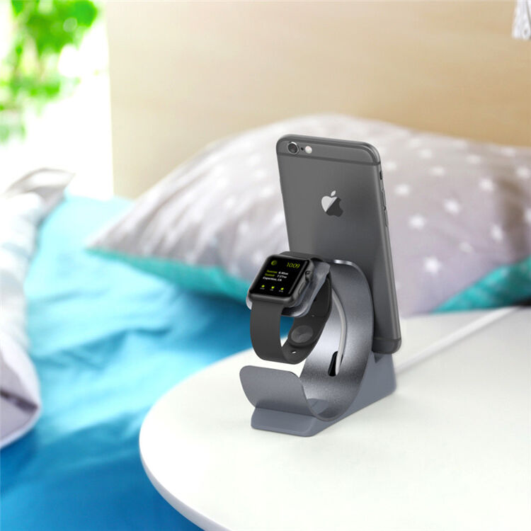 Elegantný hliníkový stojanček/dokovacia stanica pre Apple Watch / iPhone - strieborný