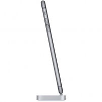 Originálna dokovacia stanica s lightning konektorom na Apple iPhone – vesmírne sivá