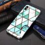 Kryt s mramorovým vzorom a metalickou mriežkou pre iPhone X / XS - zelenobiely