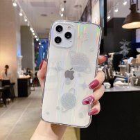 Mäkký meňavý kryt so striebornými hviezdami a planétami pre iPhone 11 Pro - transparentný