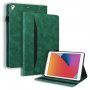 Elegantné puzdro s priestorom na karty pre iPad 9,7" (2017/2018) / Air 1 / 2 / Pro 9,7" - tmavozelené
