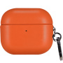 Obal z PU kože s karabínou pre AirPods 4 / 5 - oranžový