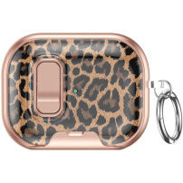 Obal s leopardím vzorom, zapínaním a karabínou pre AirPods Pro 3 - hnedý