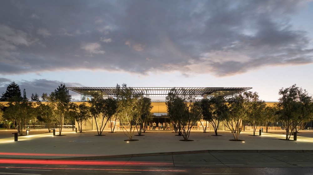 Apple Park - Visitor center