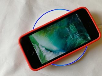 iPhone - bezdrôtové nabíjanie