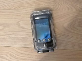 iPhone - vodotesné puzdro do 40 m