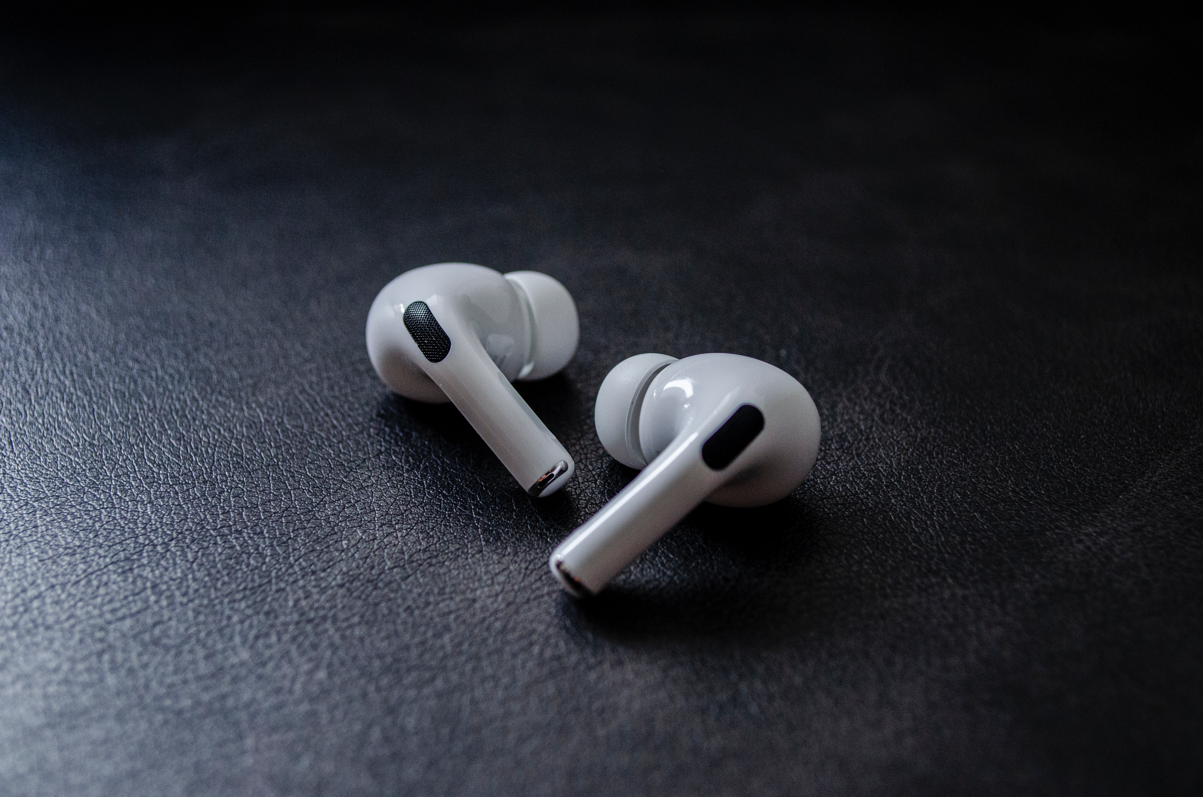 Servisný program pre AirPods Pro – Apple vám slúchadlá vymení