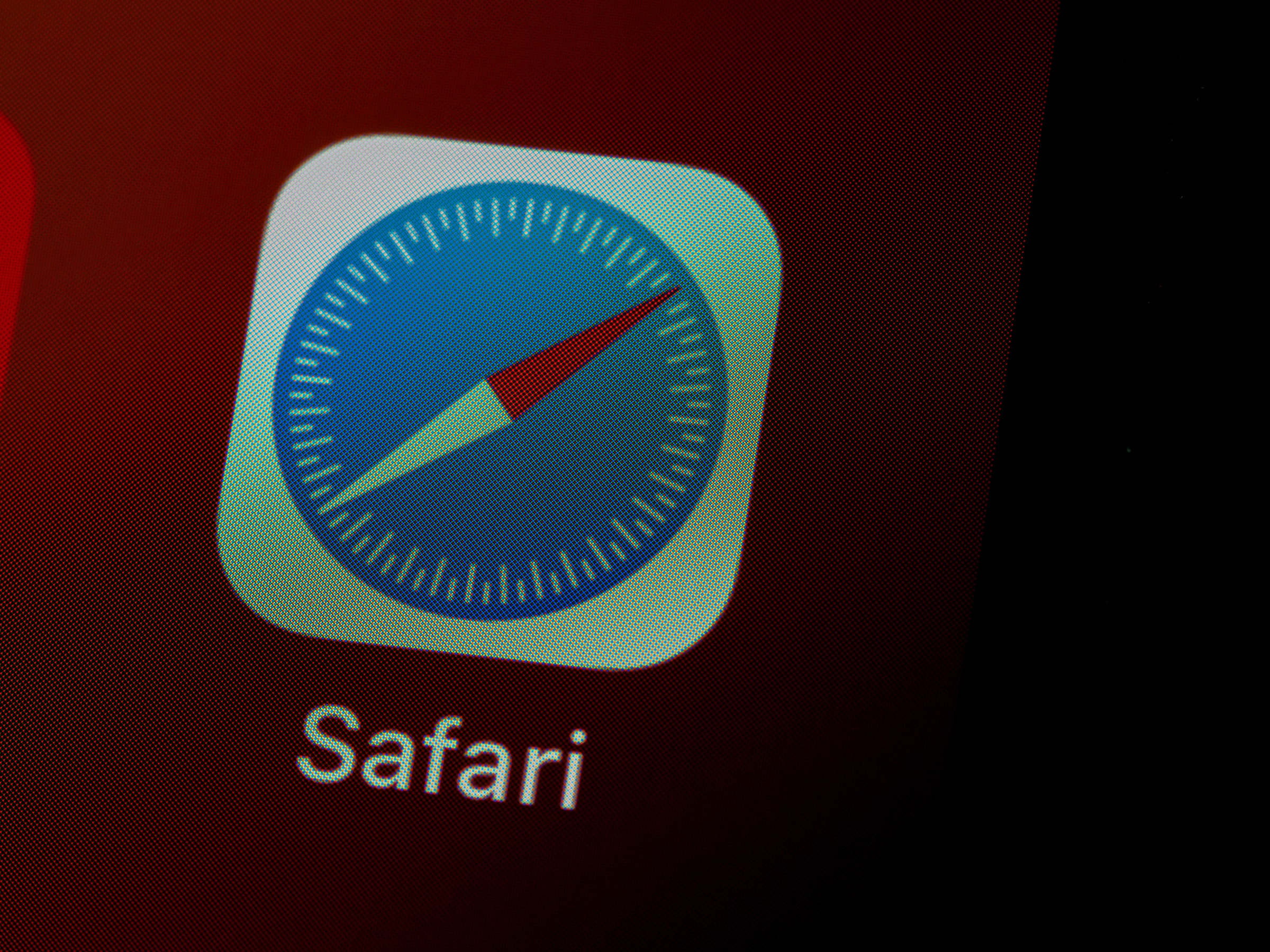 Ako nastaviť na iPhone predvolený webový prehliadač