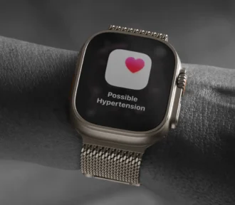 Apple Watch vás teraz môže upozorniť na&nbsp;vysoký krvný tlak. Ako to funguje a&nbsp;ako túto funkciu zapnete?